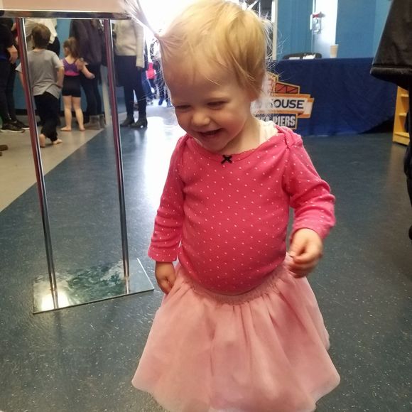 Meet your Posher, Trista - Picture 1 of 1